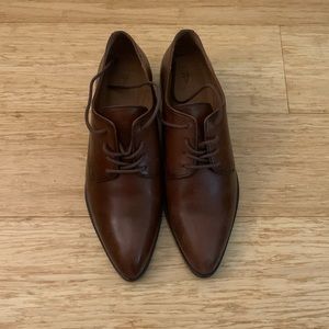 Frye Women’s Oxford shoes NWOT
